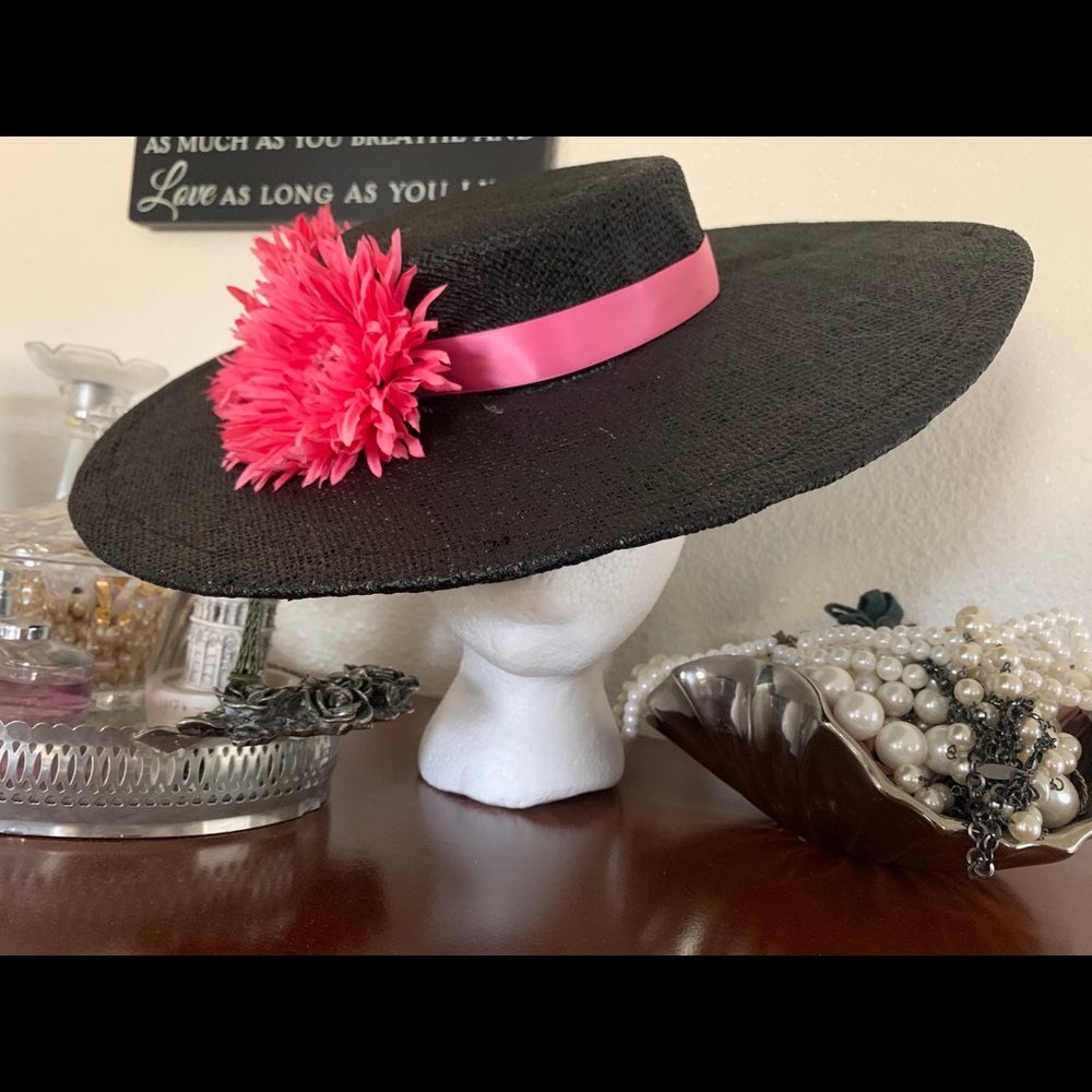 Fascinator hat 🎩 Kentucky Derby’s 🐎.